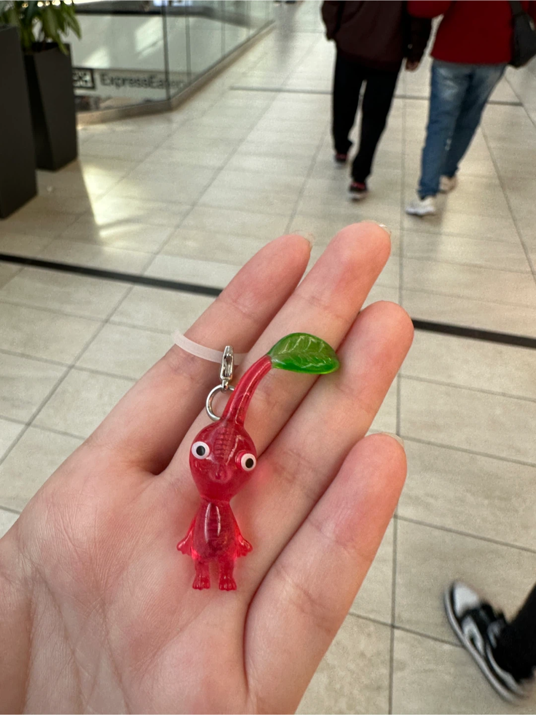 Exchange only asking for yellow, Red Pikmin character keychain