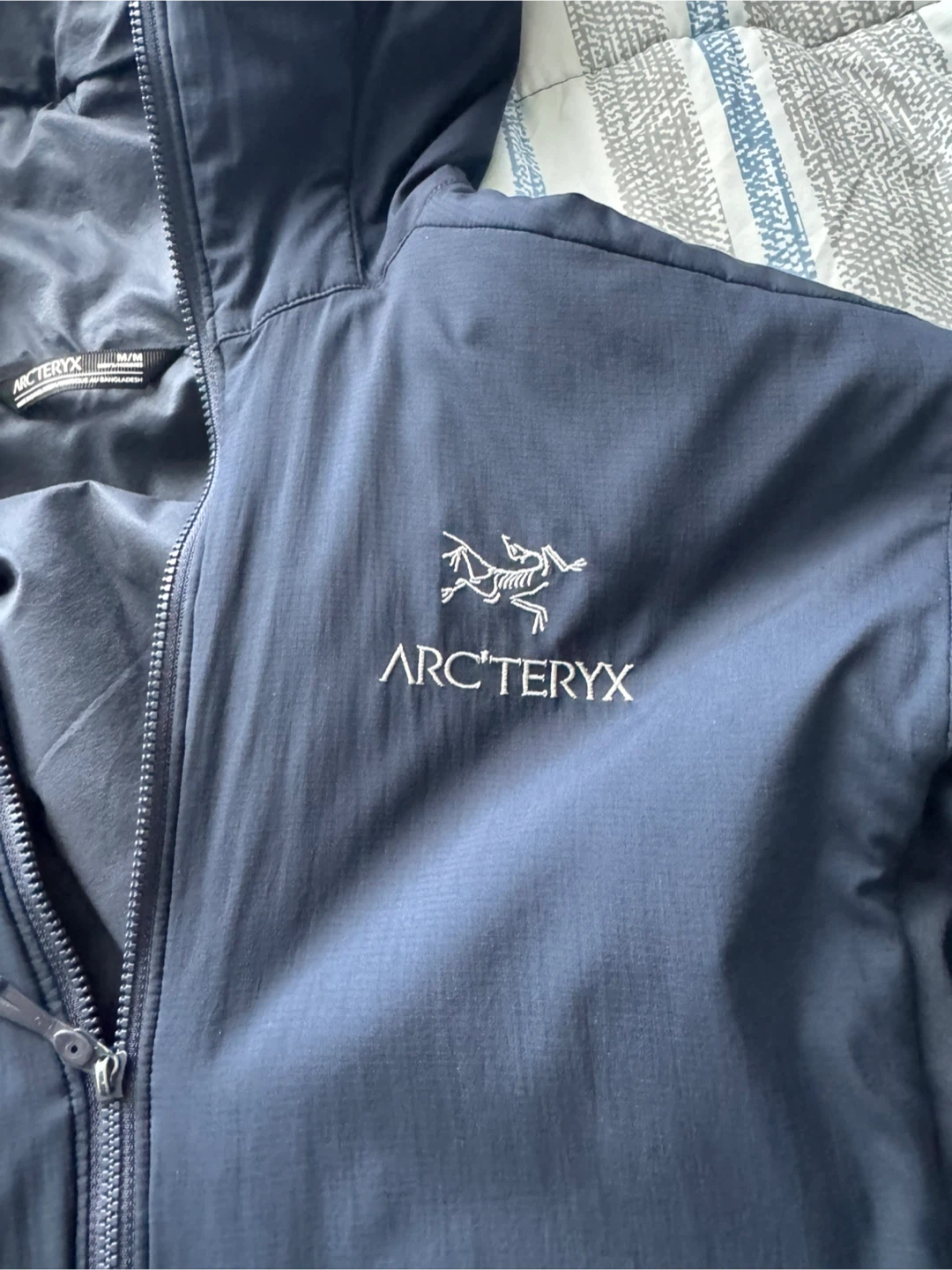 Arc'teryx Men's Hooded Jacket - photo 2