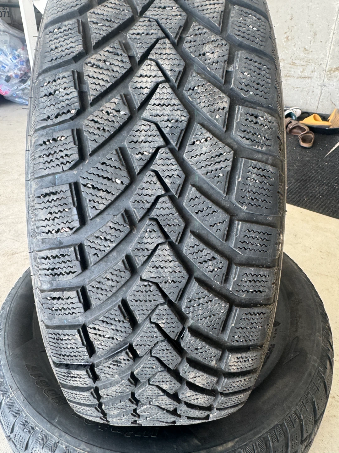 2 Winter Tires 225/65R16 - photo 2