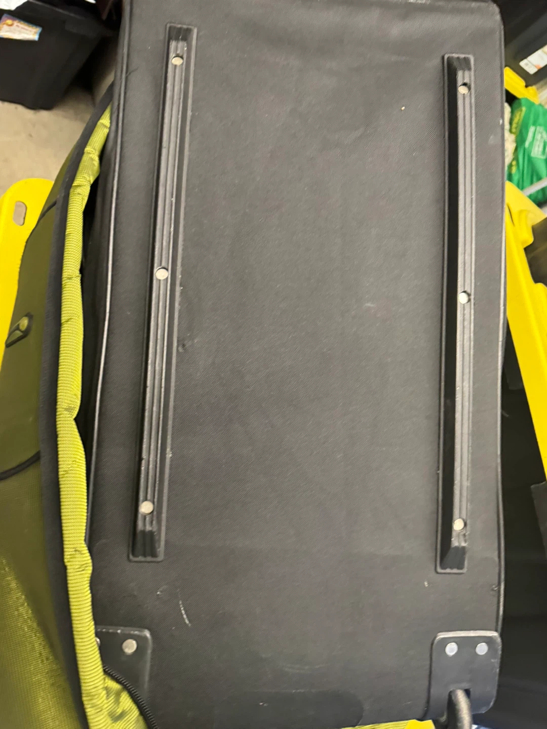 Marco lime green rolling suitcase - photo 3