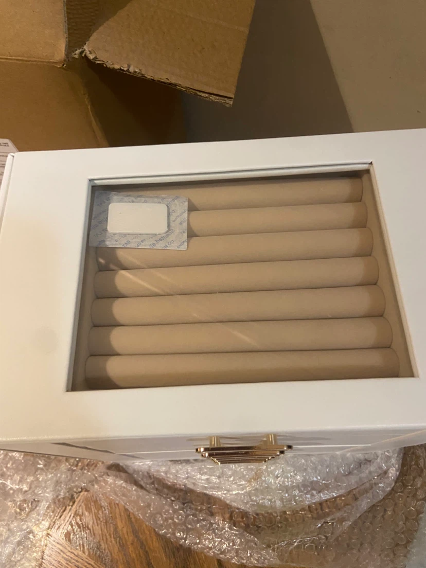White jewelry box with drawers - photo 5