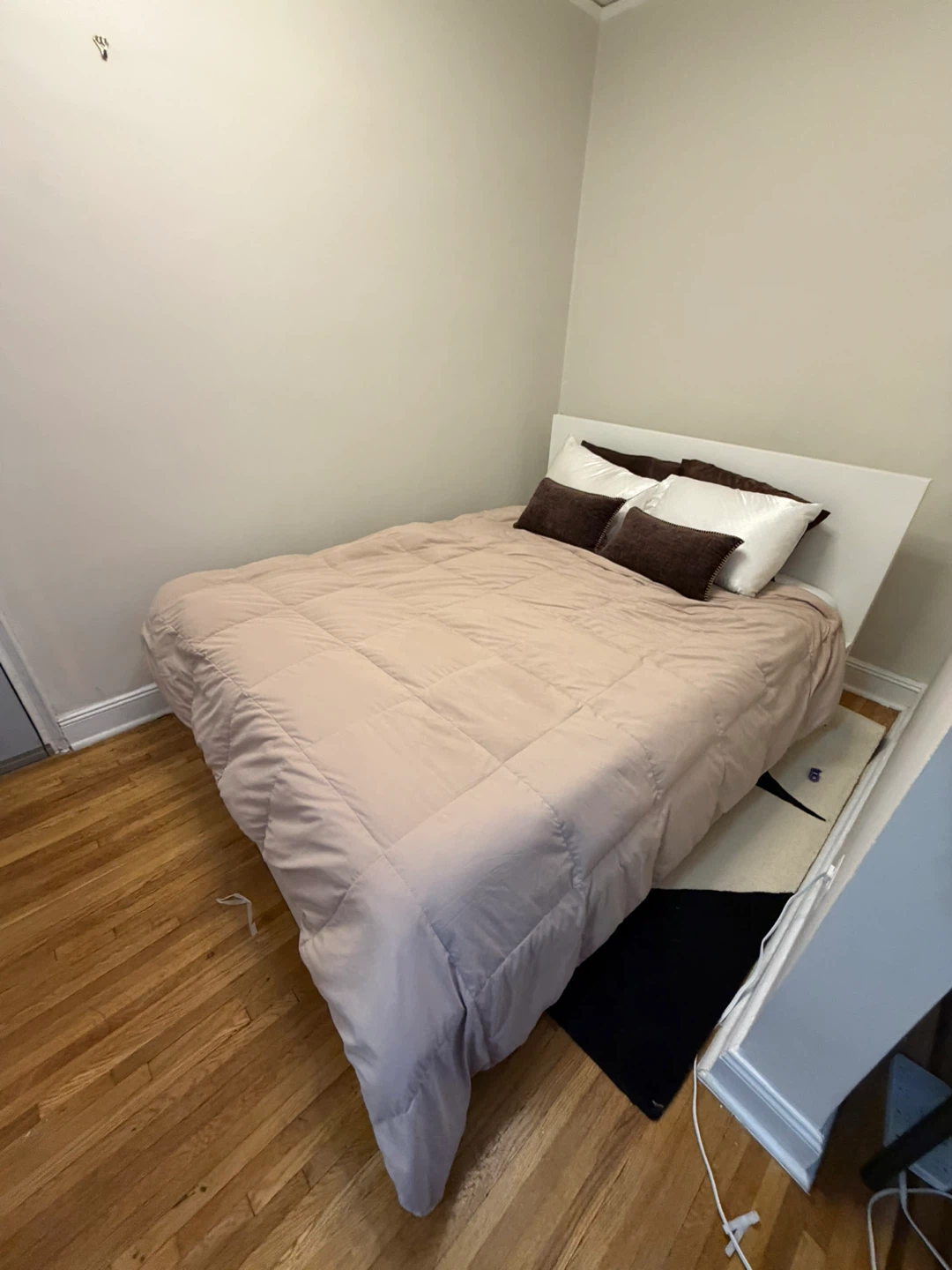 IKEA Malm White Bed Frame with Storage (Queen) - photo 3