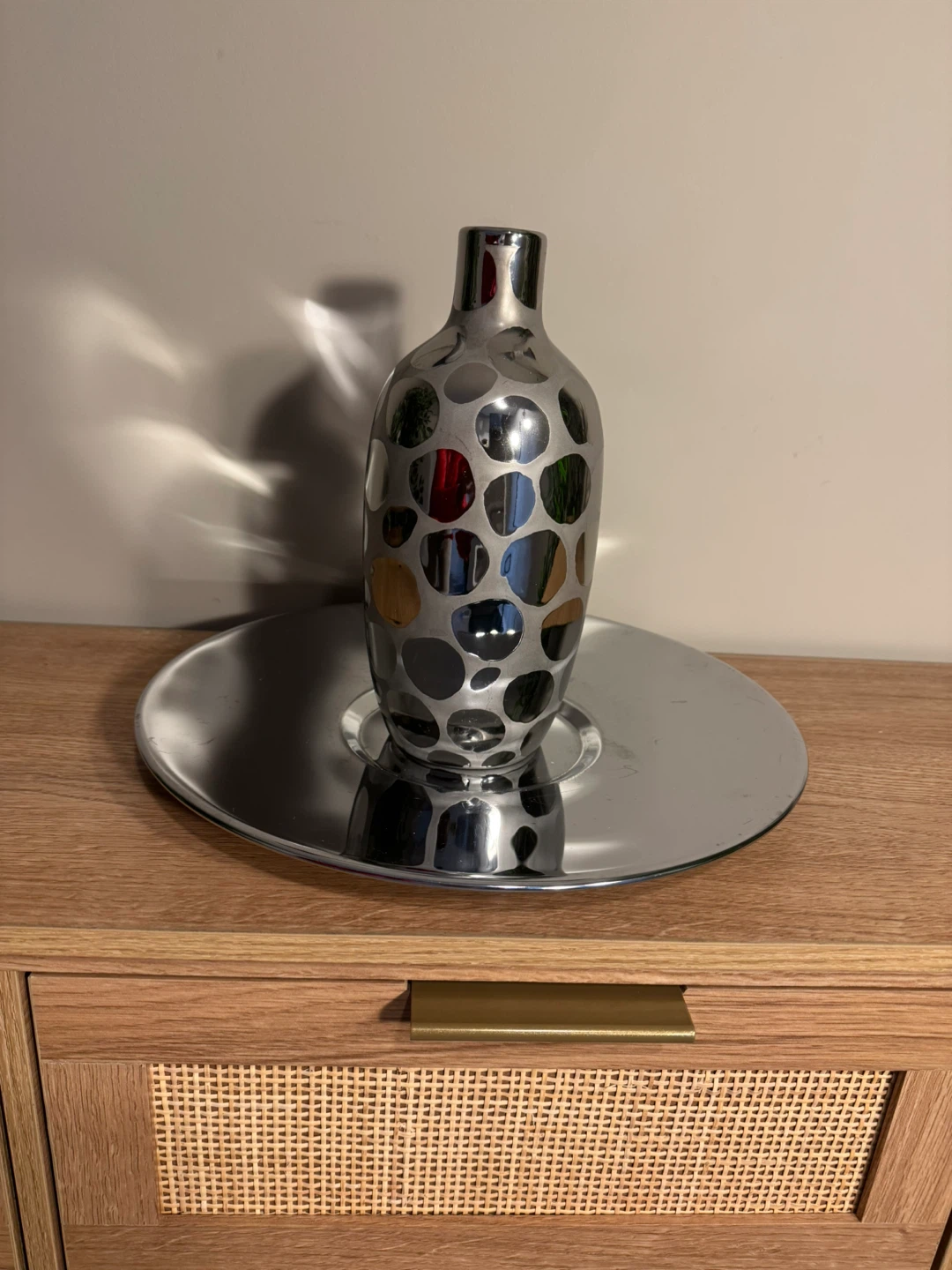 Silver metallic patterned decorative vase - photo 2