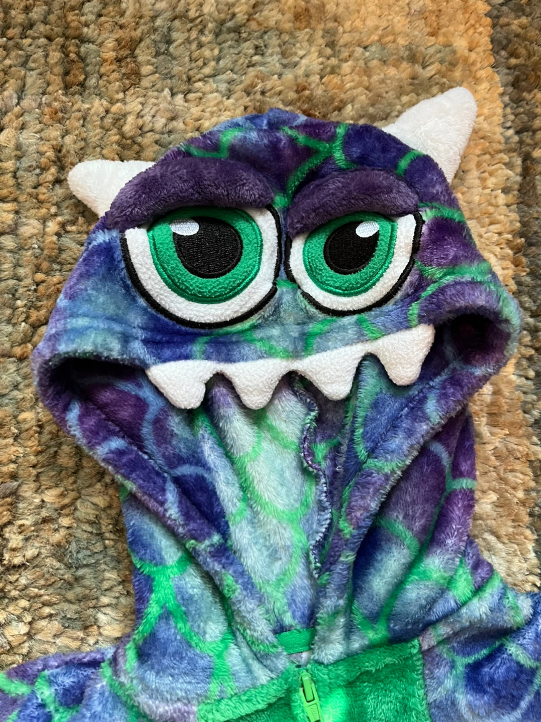 George Monster Character Onesie Size 6 - photo 2