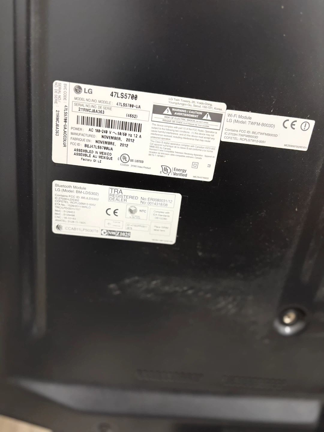 LG 47-inch 47LS5700 LED Television - photo 3