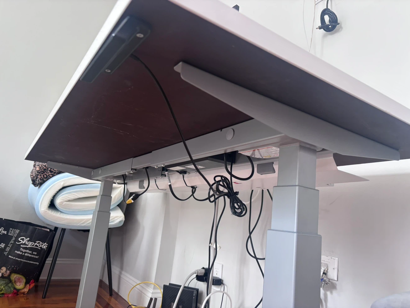 AMQ Electric Standing Desk – Height Adjustable - photo 3