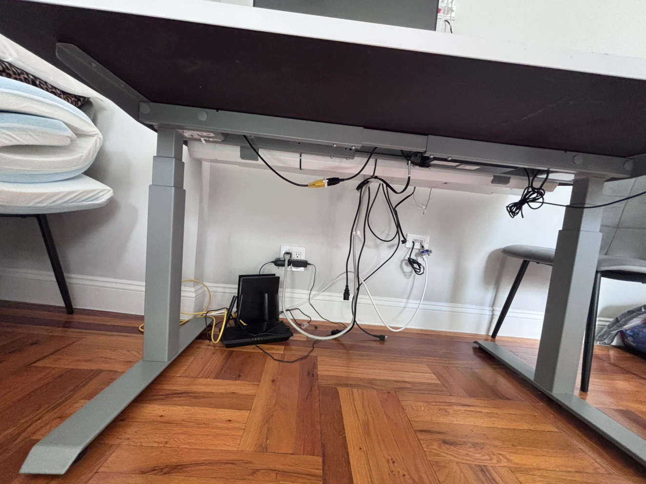 AMQ Electric Standing Desk – Height Adjustable - photo 5