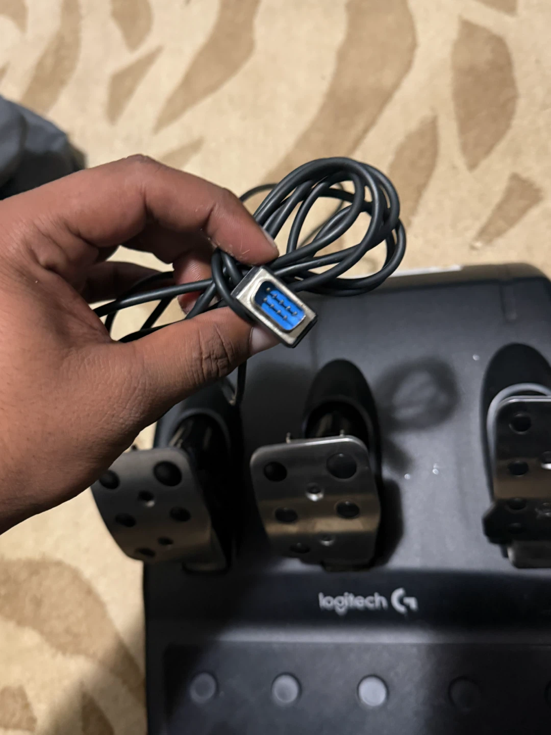 Logitech G29 Racing Wheel + Pedals - photo 5