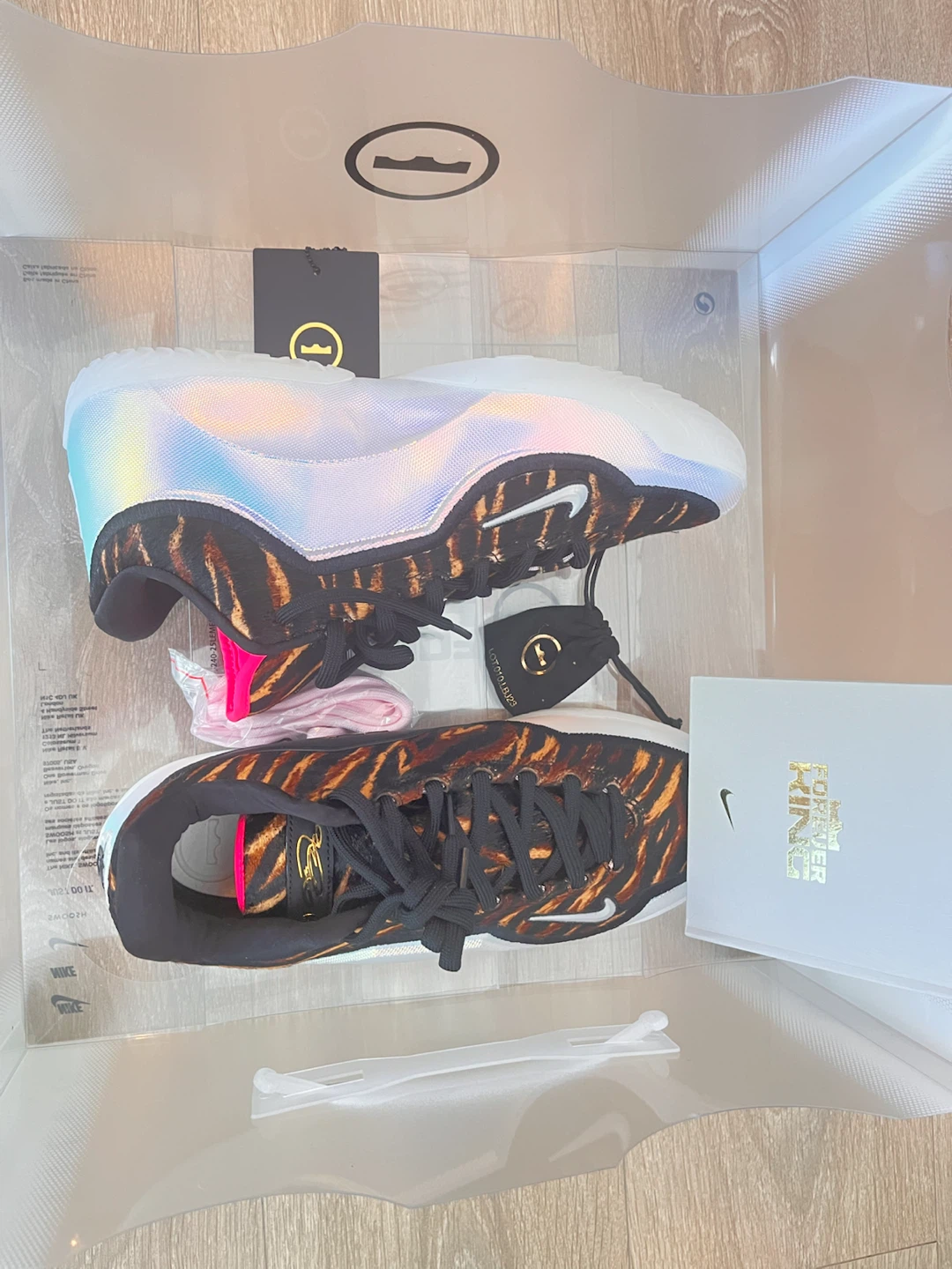 Nike LeBron XXII Heat Basketball Shoes - photo 4