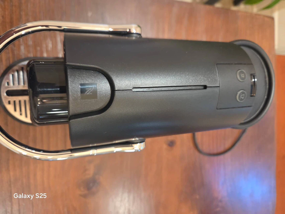 Nespresso Pixie Espresso Machine - photo 3