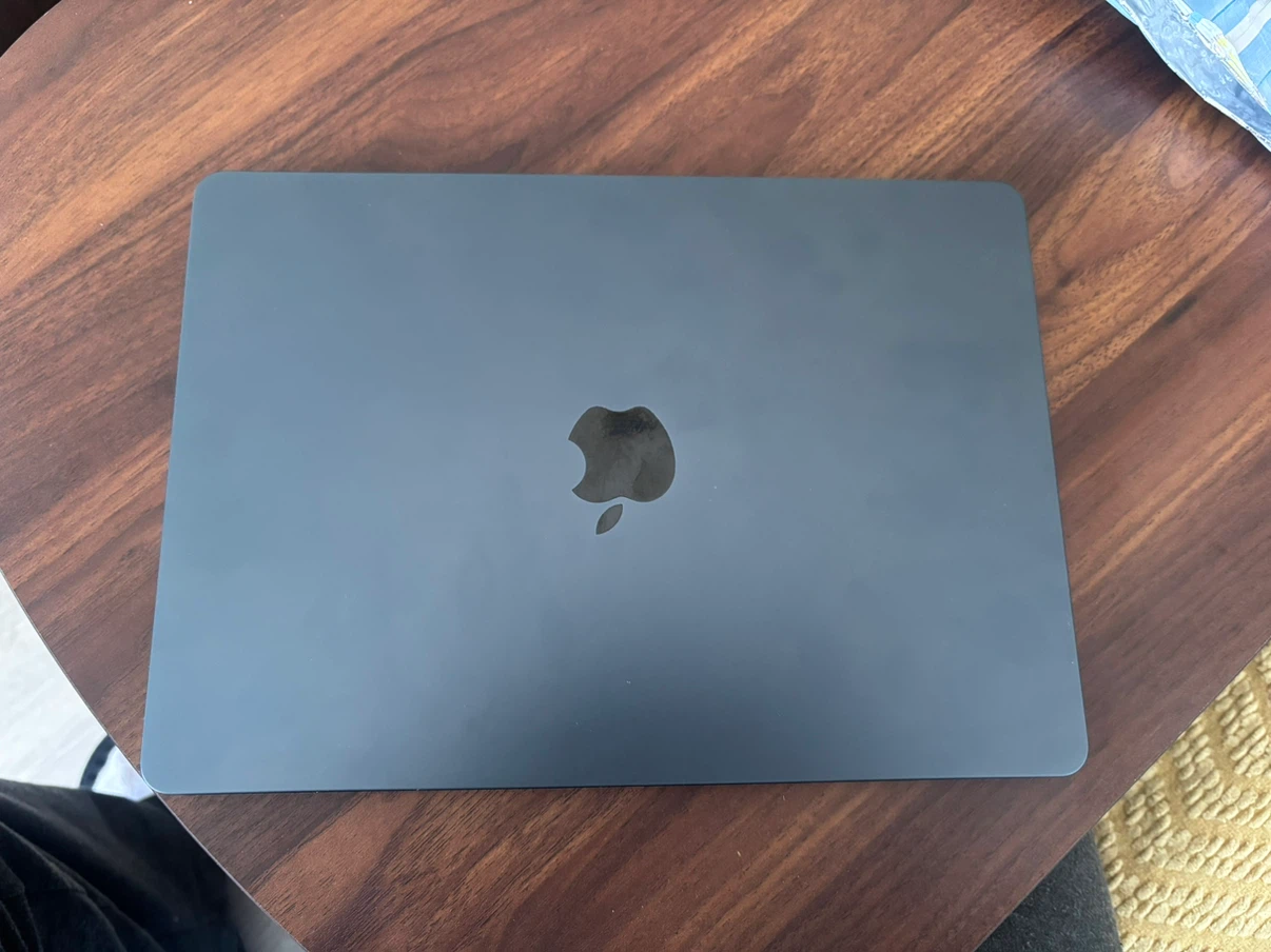 Macbook Air M3 13-inch | 16GB RAM | Excellent condition