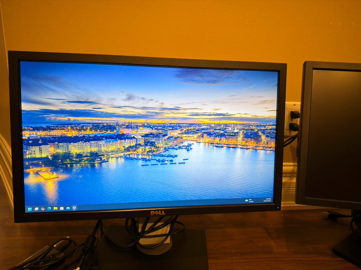 Two Dell P2210 Professional Monitors - photo 4