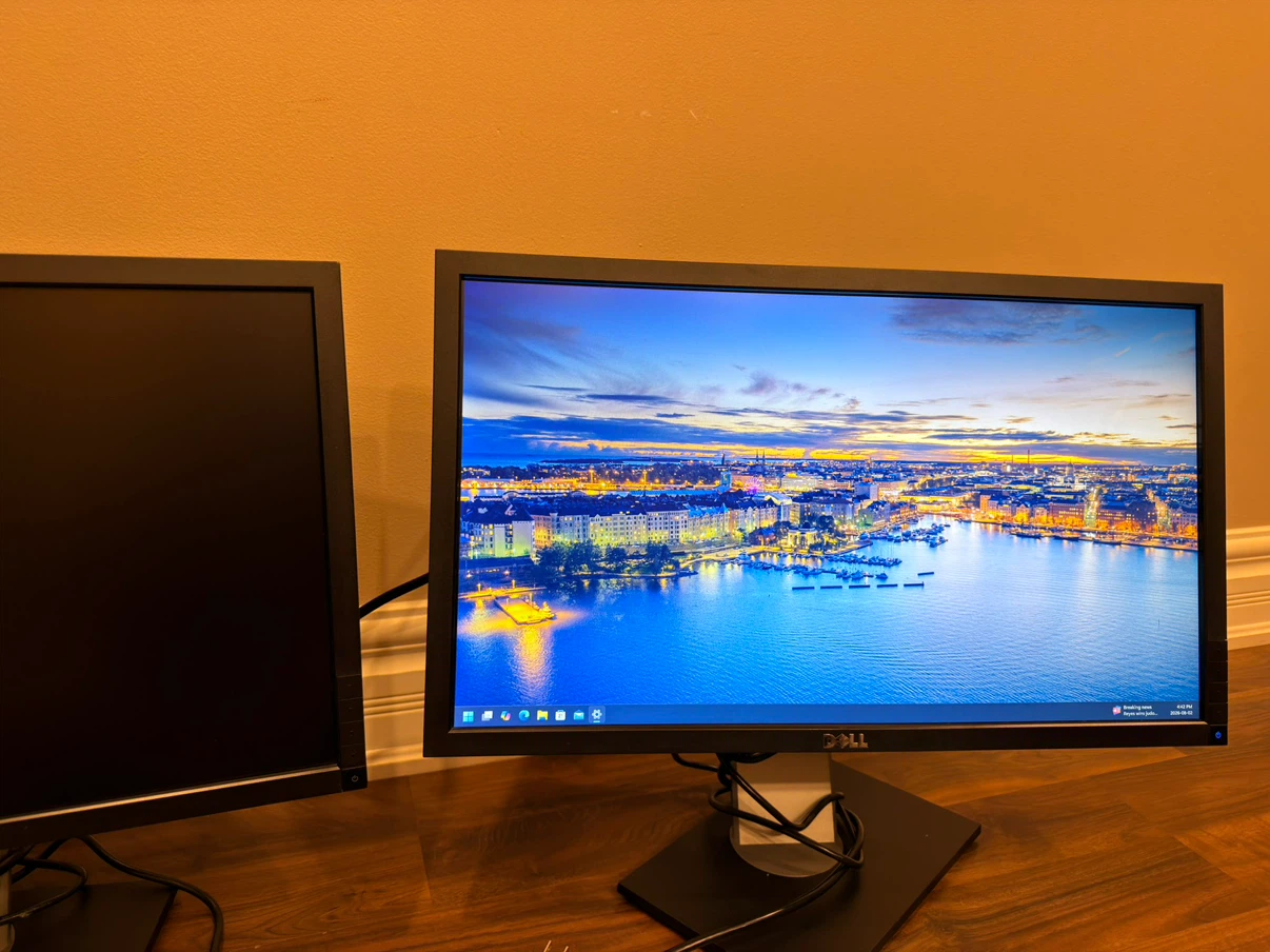 Two Dell P2210 Professional Monitors - photo 5