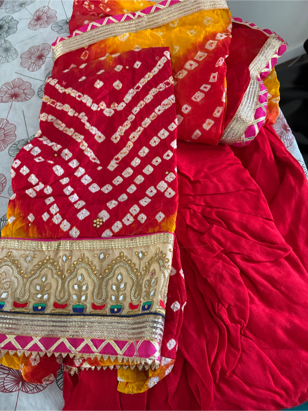 Red and Yellow Bandhani Salwar Suit - photo 2