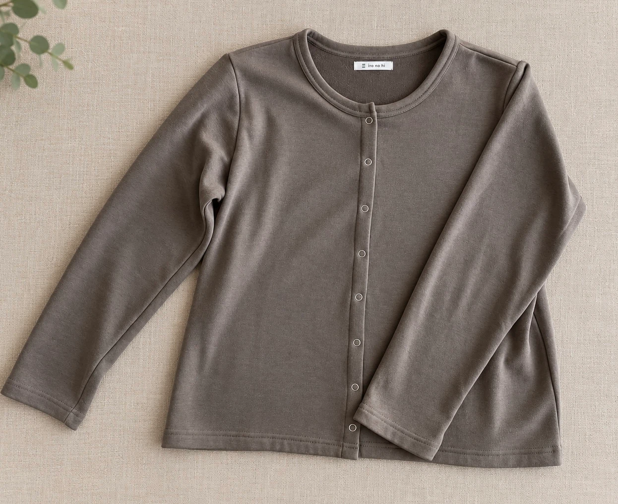 iro no hi Grey Cardigan fleece- Size M