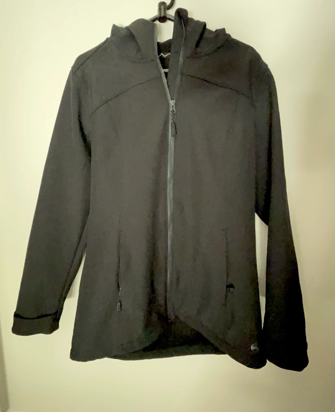 Wind River Outfitting Co. HYPER-DRI hooded jacket black size M