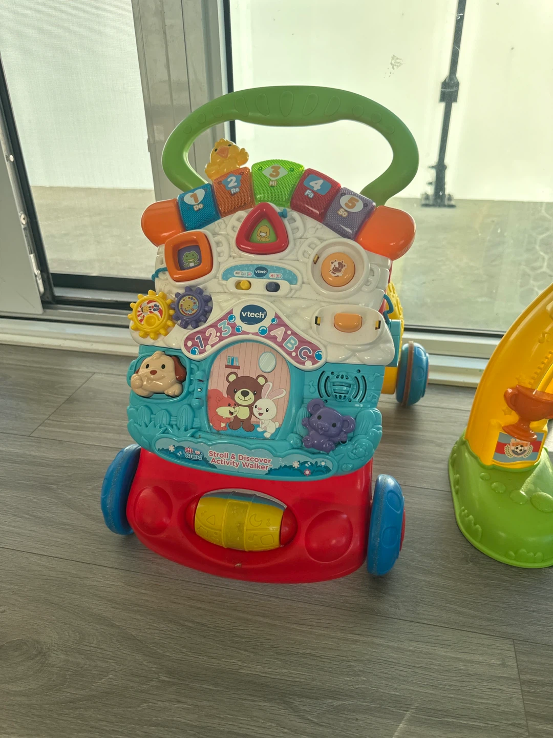VTech Stroll and Discover Activity Walker