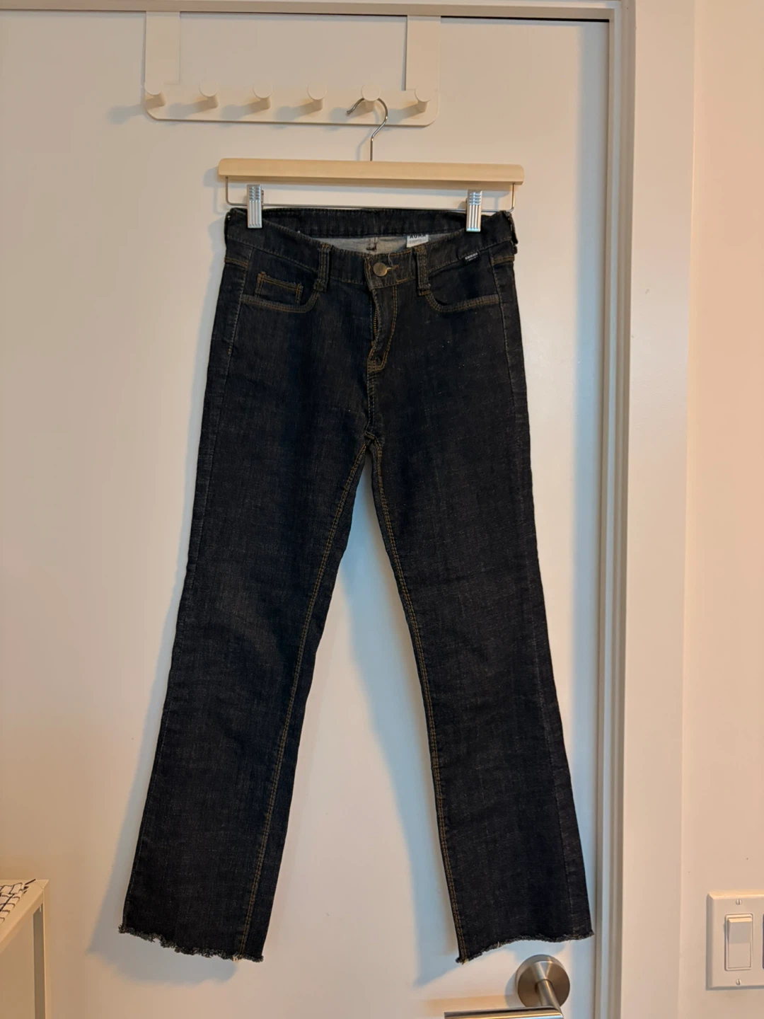 Aura Super Basic-Fit Jeans (Size 0 US)