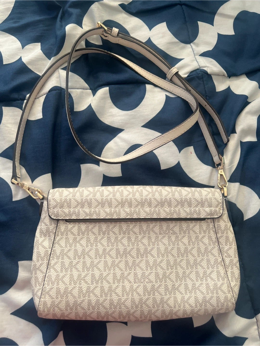 Michael Kors Signature Crossbody Bag - photo 2
