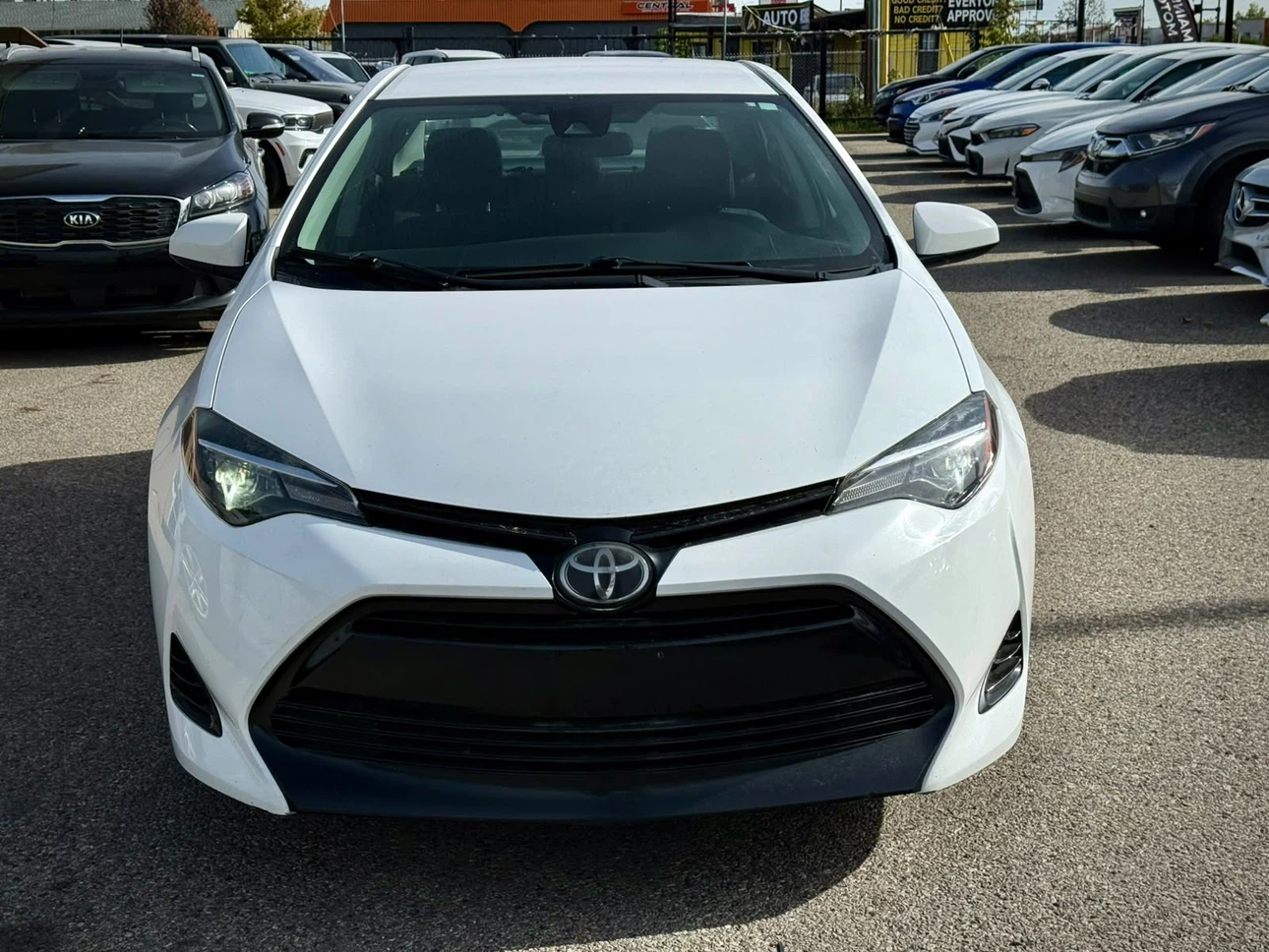 2018 Toyota Corolla - photo 2
