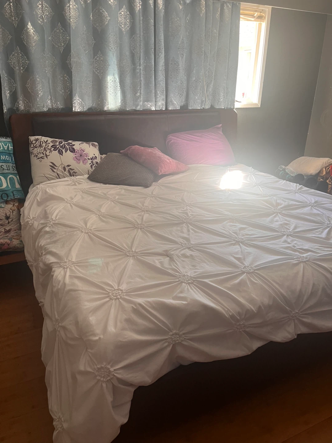 Bedroom set