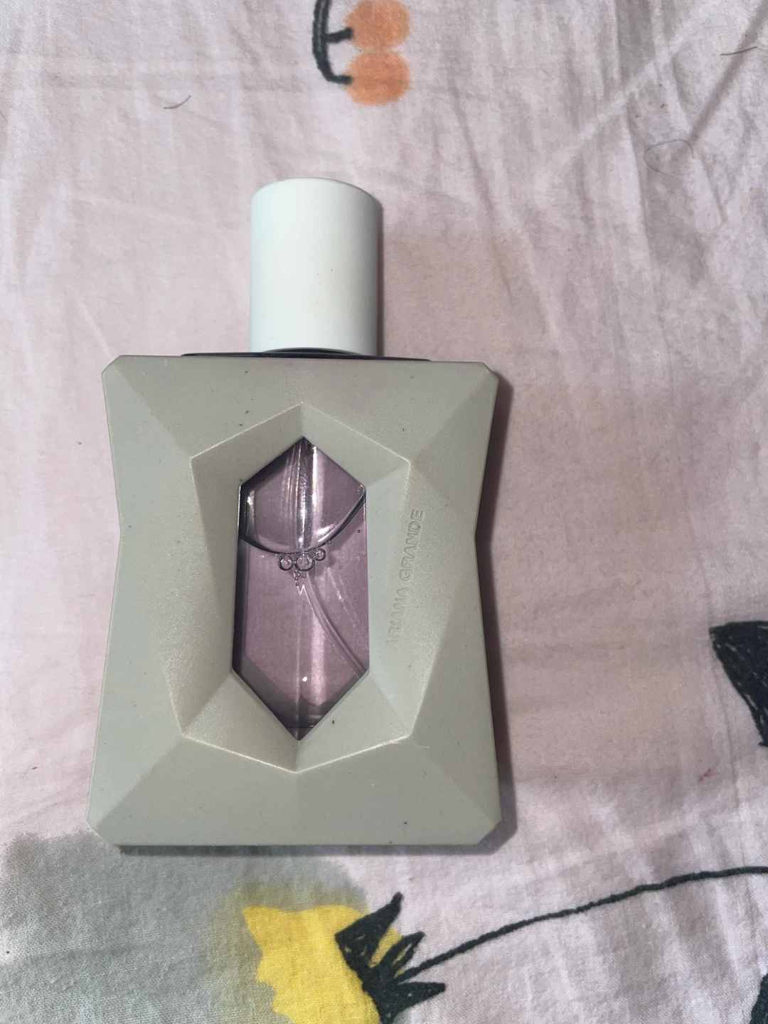 Ariana Grande Perfume