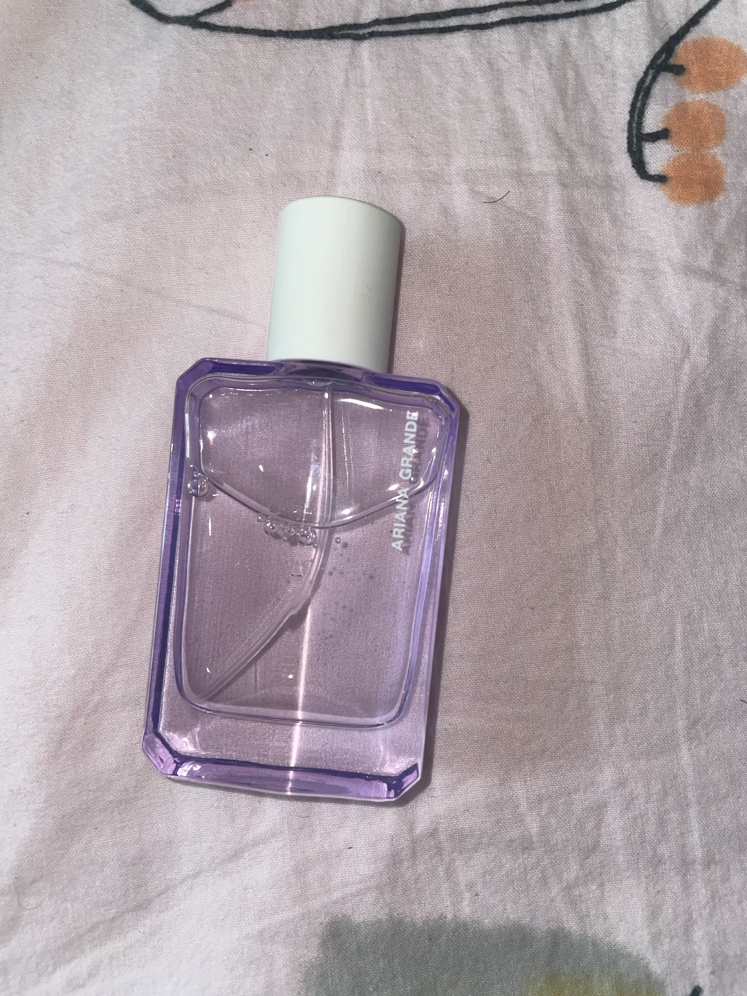 Ariana Grande Perfume - photo 3
