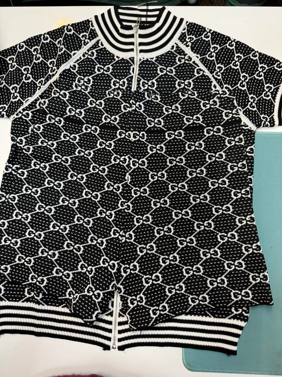 Gucci GG Monogram Zip Top Insouref