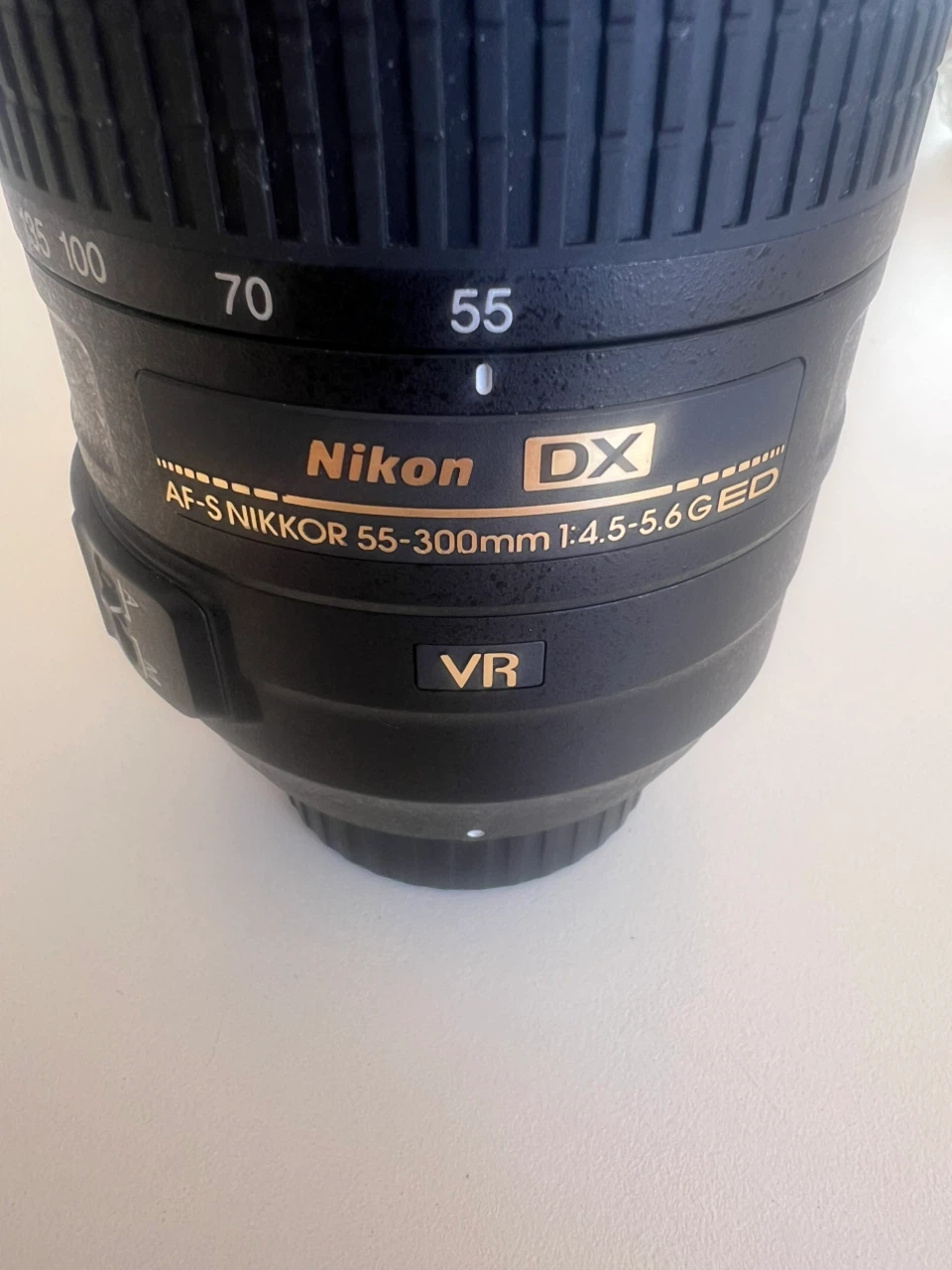 Nikon AF-S NIKKOR 55-300mm f/4.5-5.6G ED VR Lens - photo 2