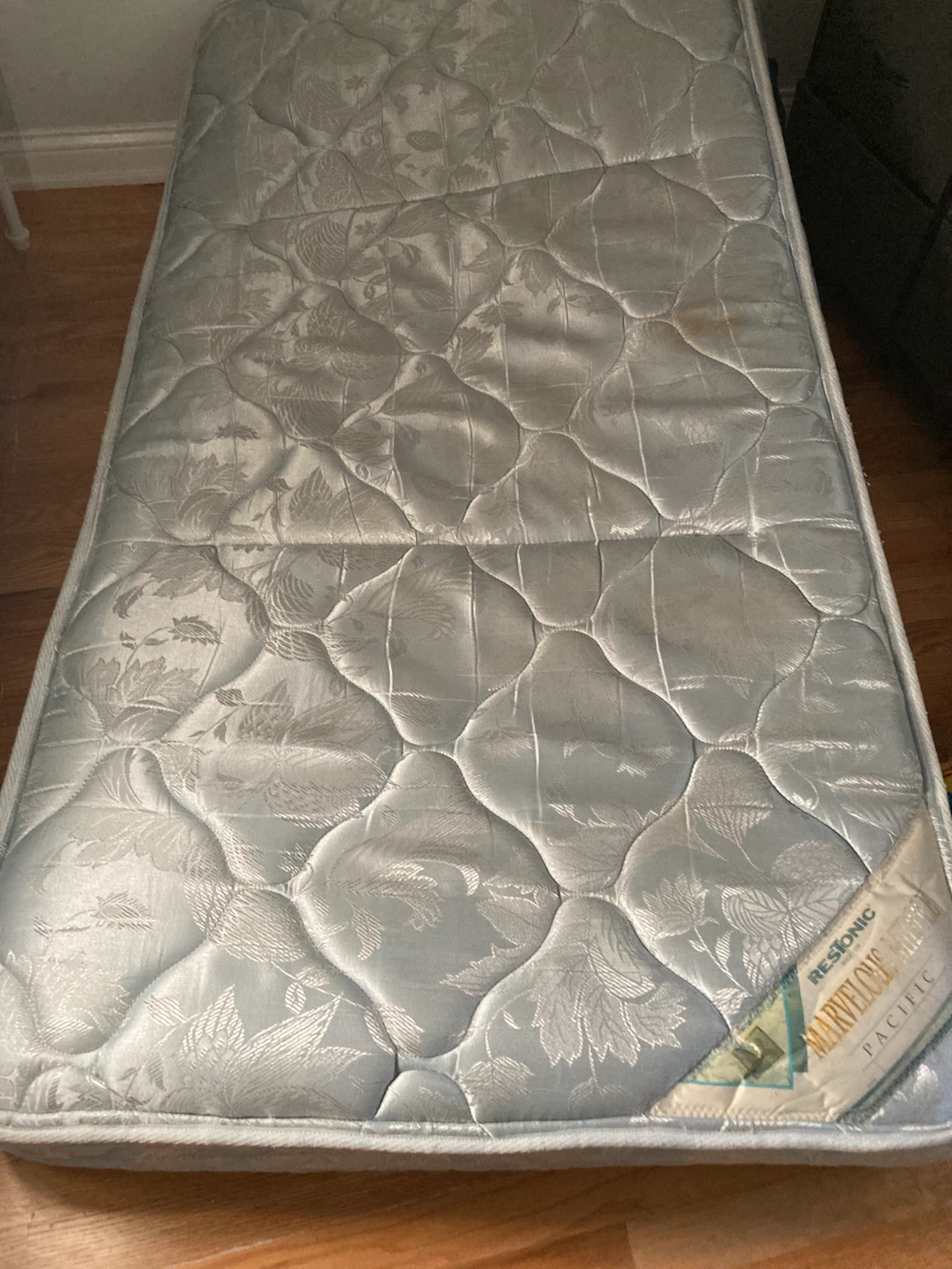Restonic Marvelous Middle Pacific Twin Mattress