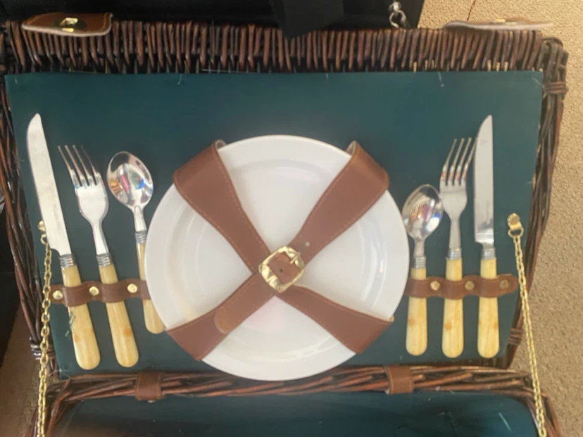 Wicker Picnic Basket with Cutlery Set - photo 2