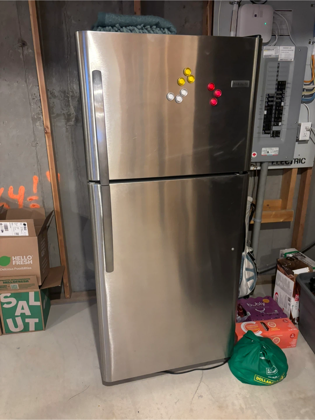 Frigidaire Top-Freezer Refrigerator - photo 2