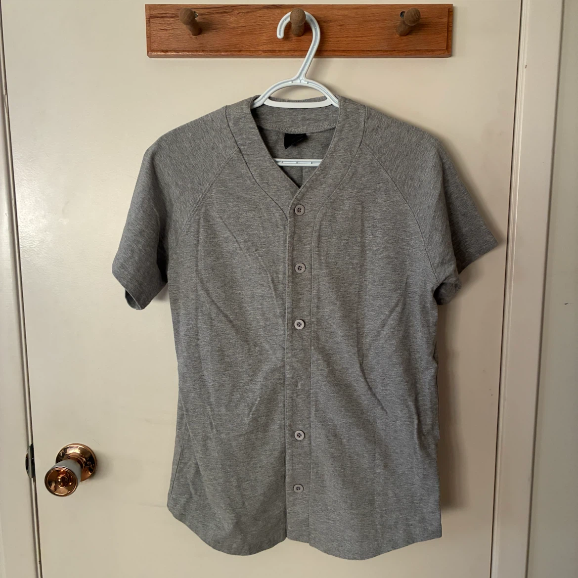 Grey Button-Up Baseball Jersey (M)