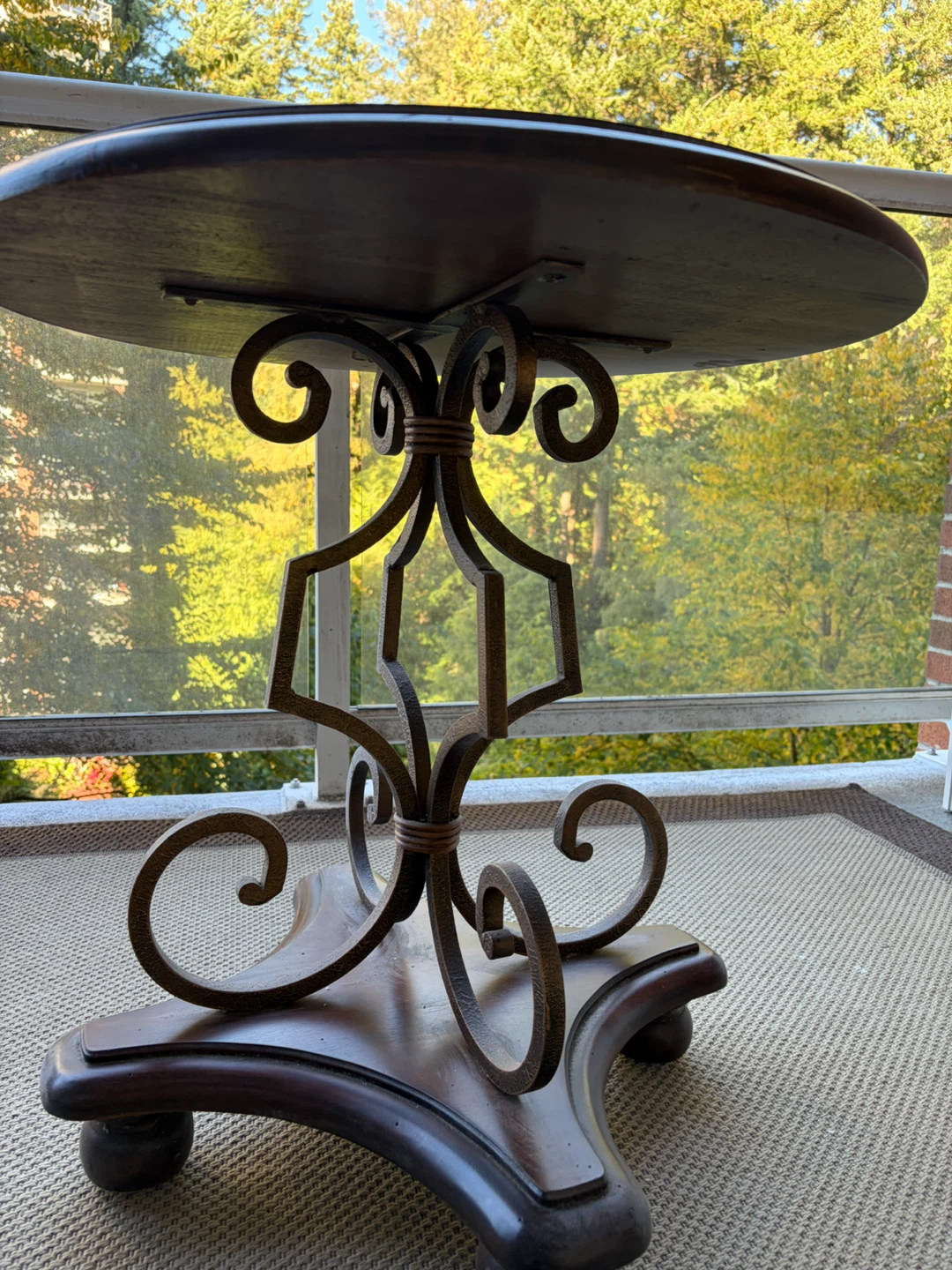 Round wooden side table with metal base - photo 2