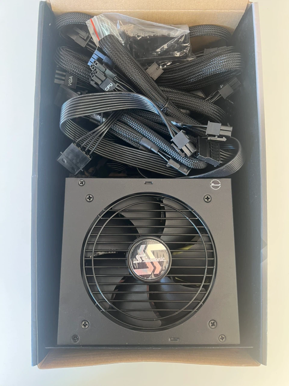 Seasonic FOCUS PX-850 Platinum Power Supply - photo 5