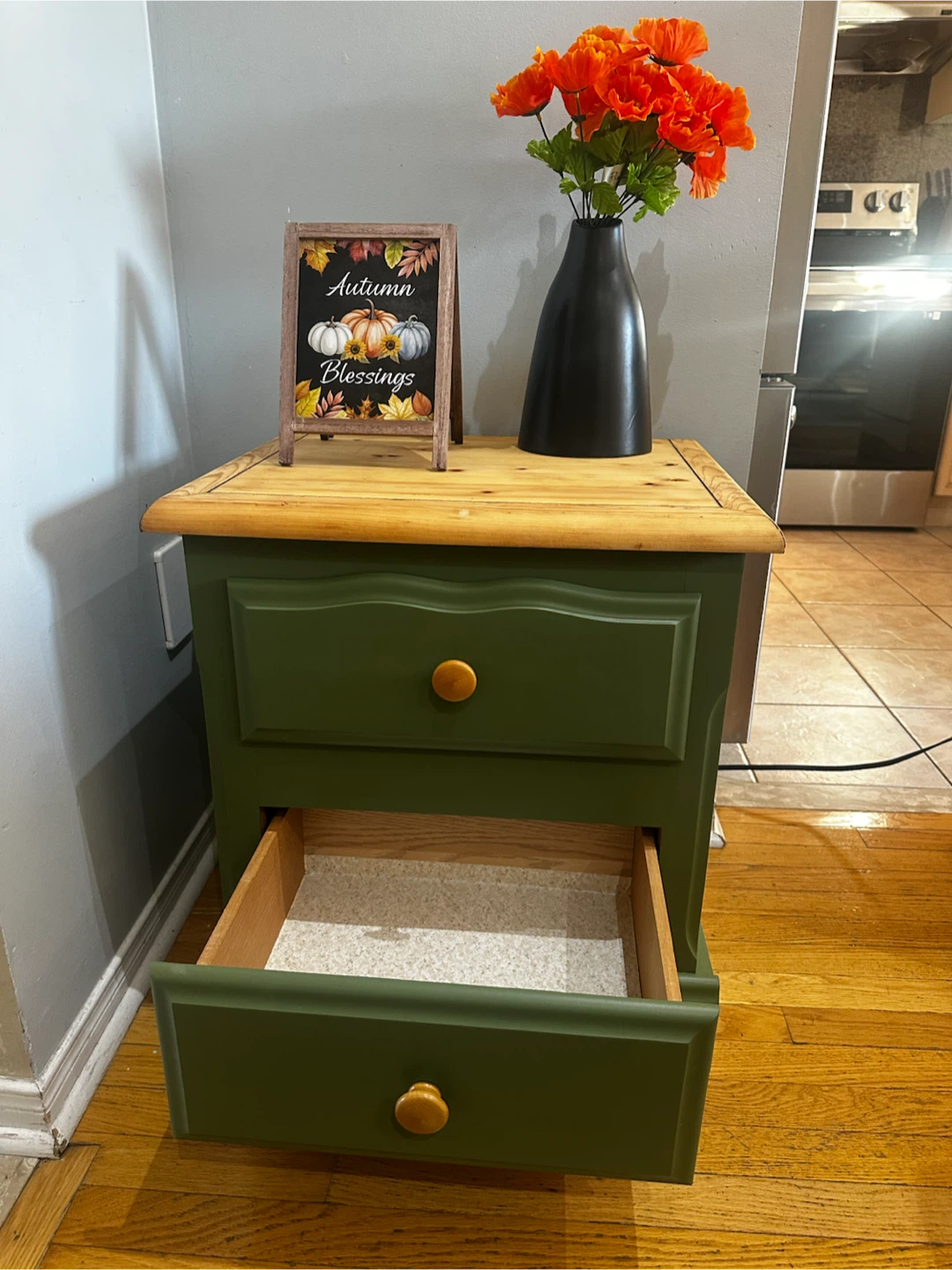 Single Green Two-Drawer Bedside Table - photo 4