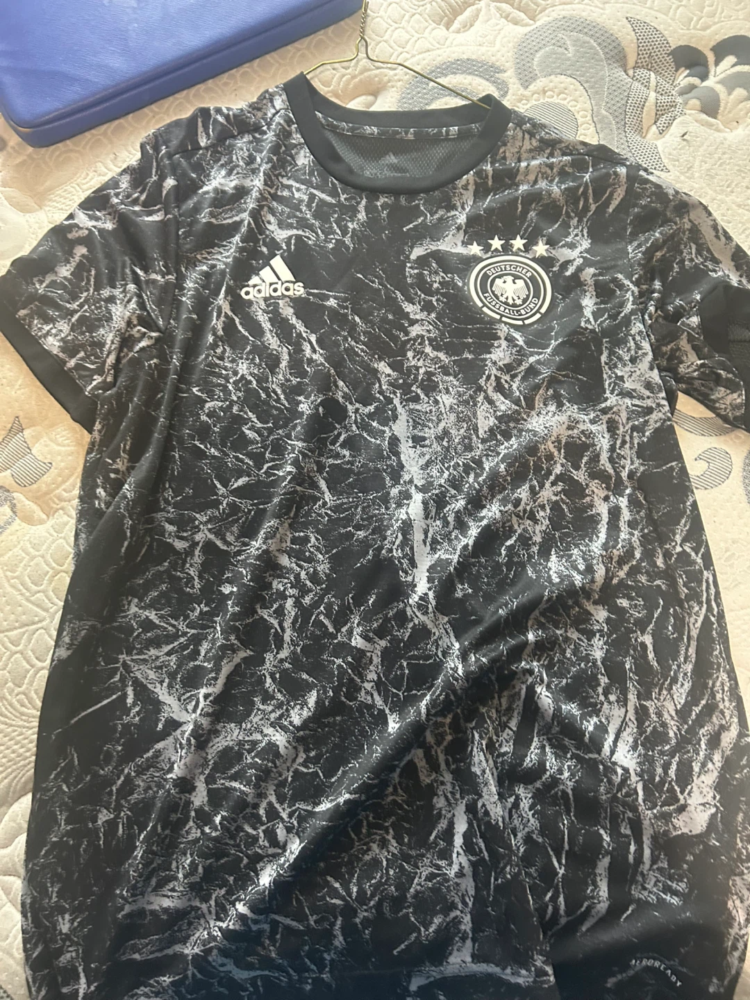 Authentic size large