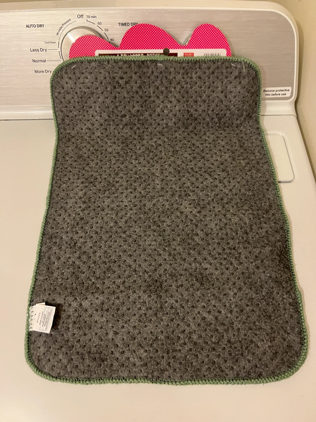 Daiso Sherbet Color Fluffy Animal Mat - photo 2