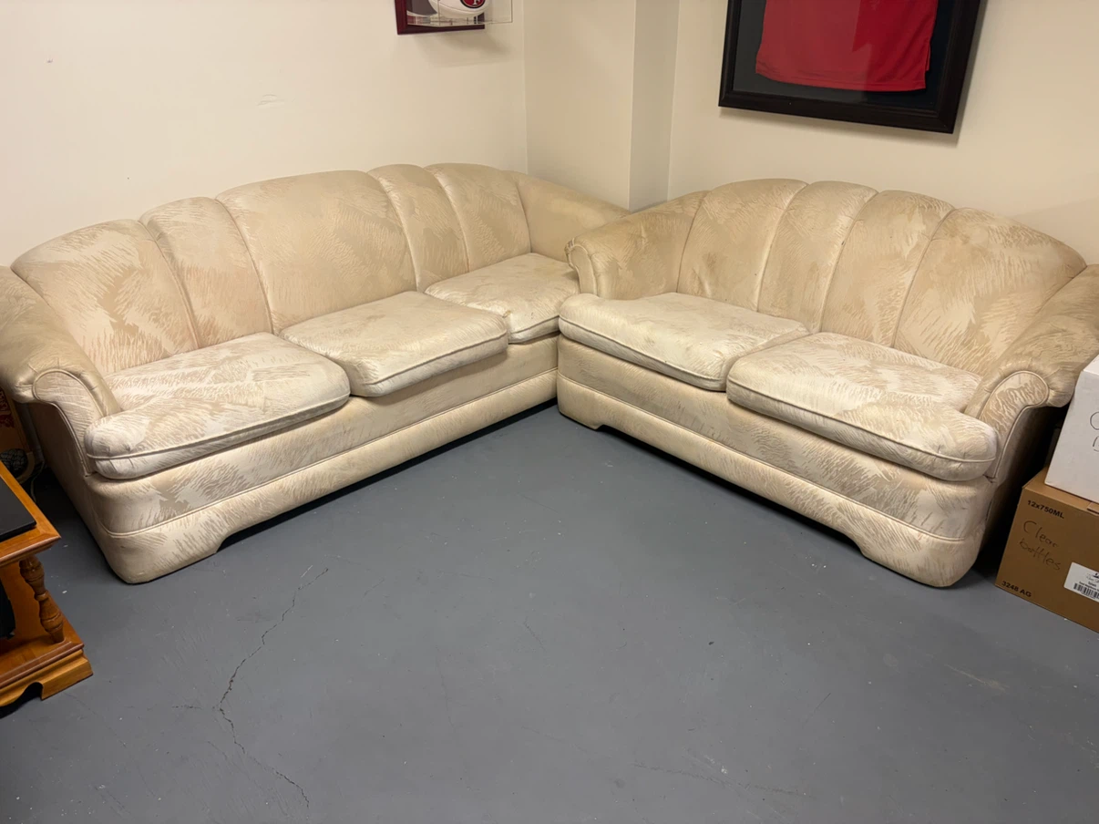 Cream patterned sofa set