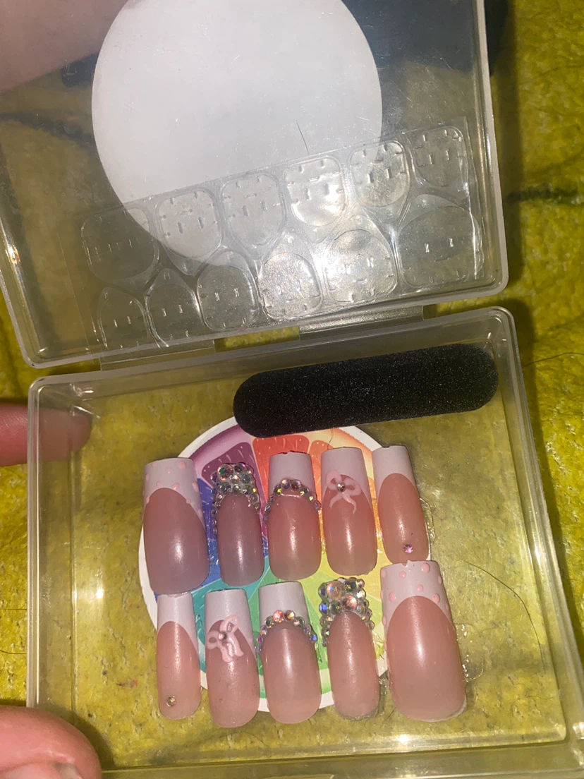 Buvizas Press-on Nails with Rhinestones and Bows - photo 2