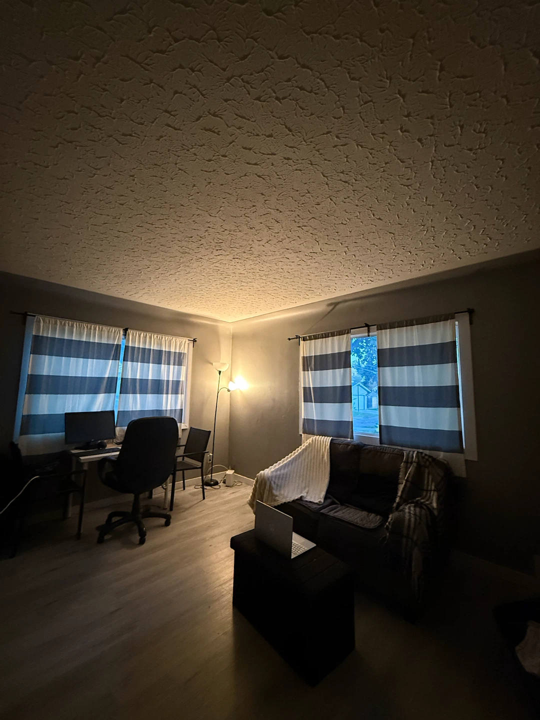 Private room in 2 Beds 1 bath apartment for rent Fully Furnished