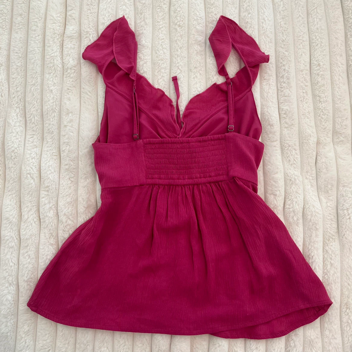 Hollister Pink Ruffled Tank Top - photo 2