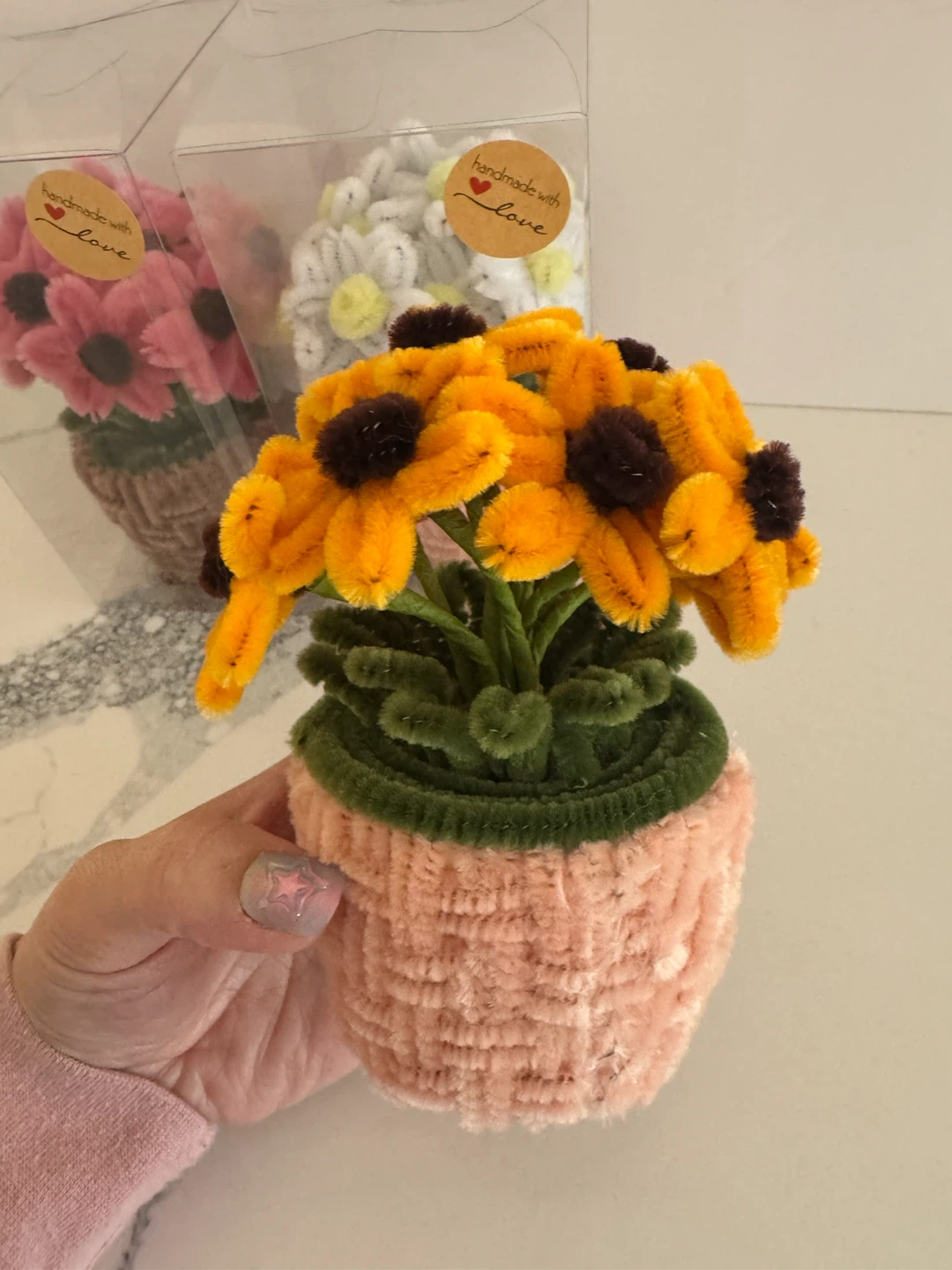 Handmade Pipe Cleaner Flower Pots - photo 3