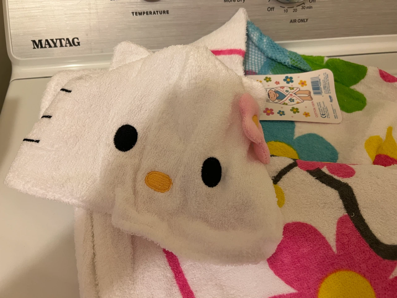 Hello Kitty Hooded Towel - photo 2