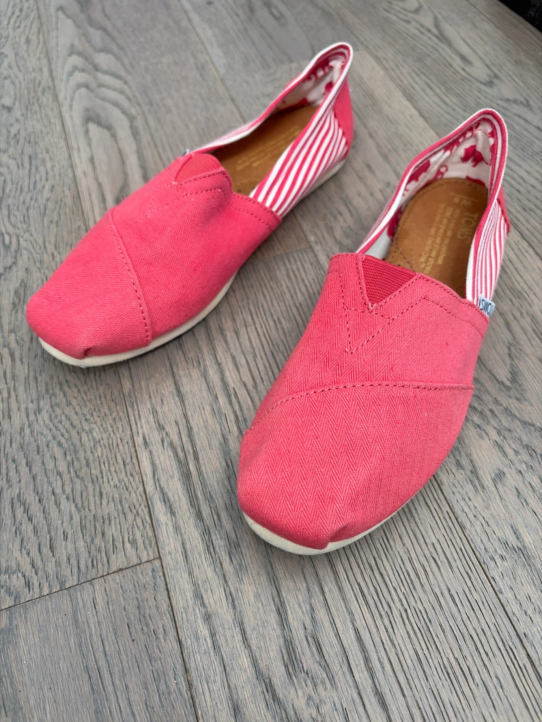 TOMS Pink Slip-on Shoes - photo 3