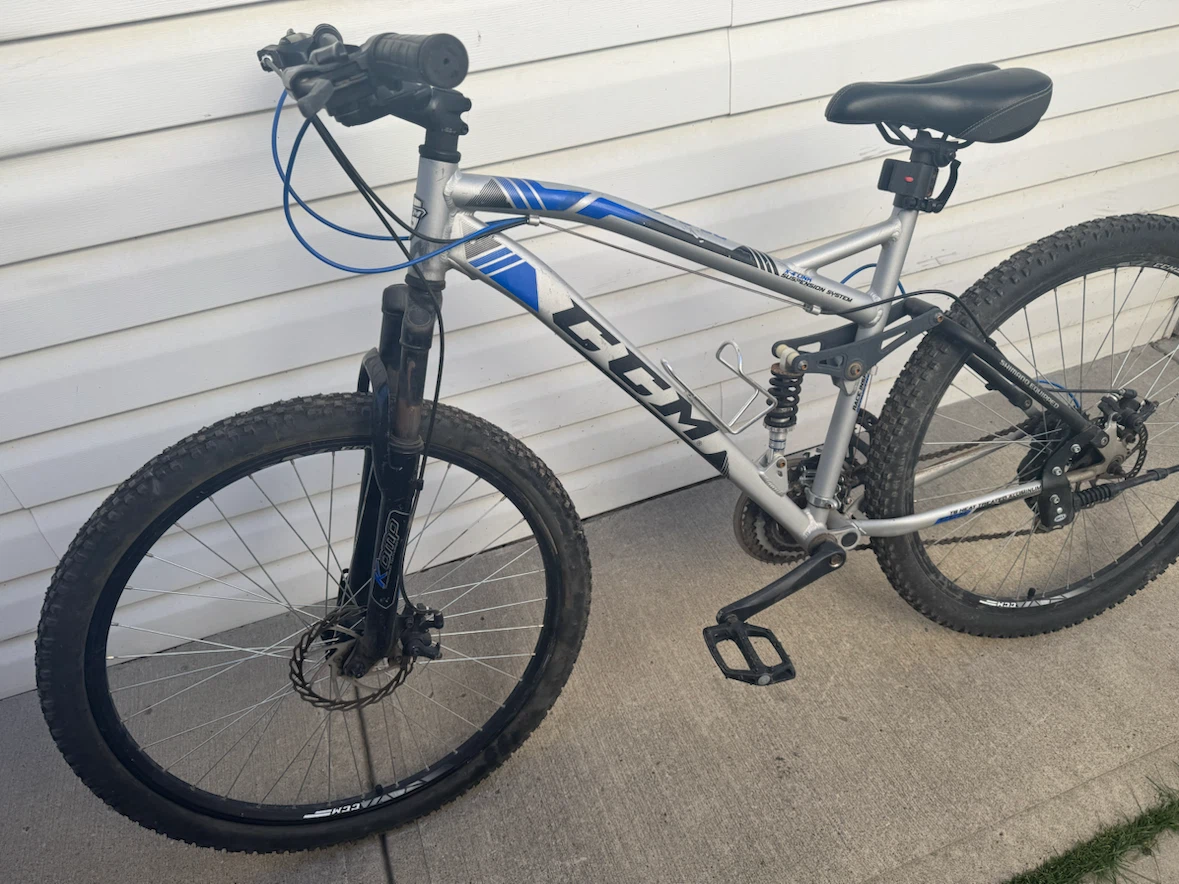 CCM Aluminum Full Suspension Mountain Bike with Disk Brakes. - photo 3