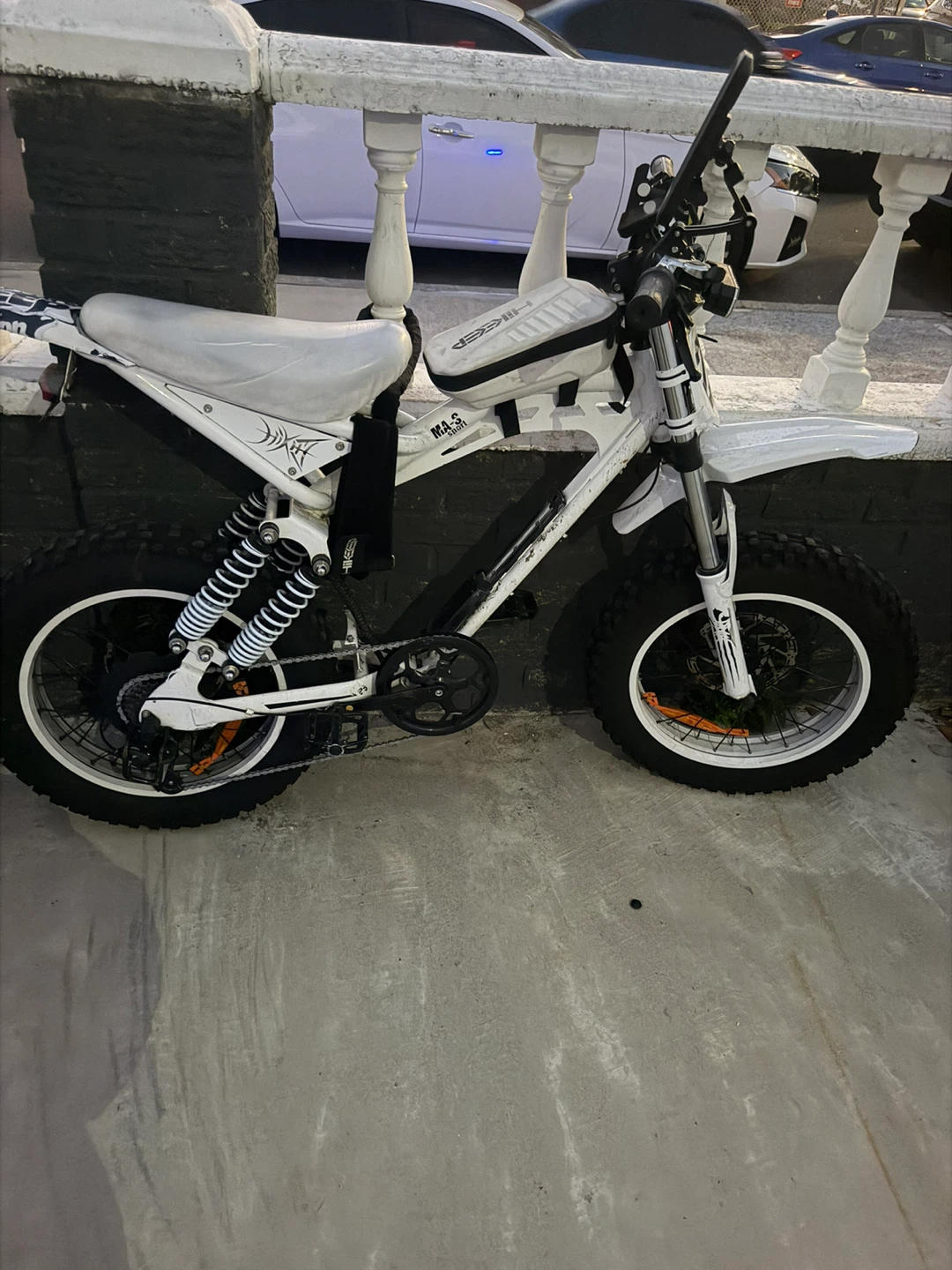 Hiker MA-3 Sport Electric Bike White