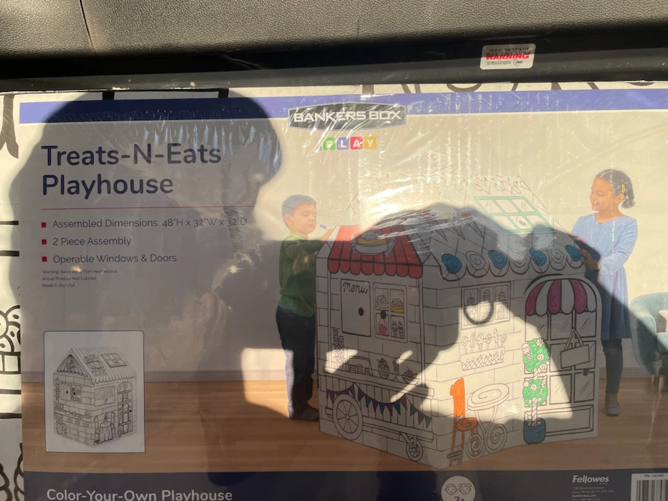Bankers Box Treats-N-Eats Color-Your-Own Playhouse