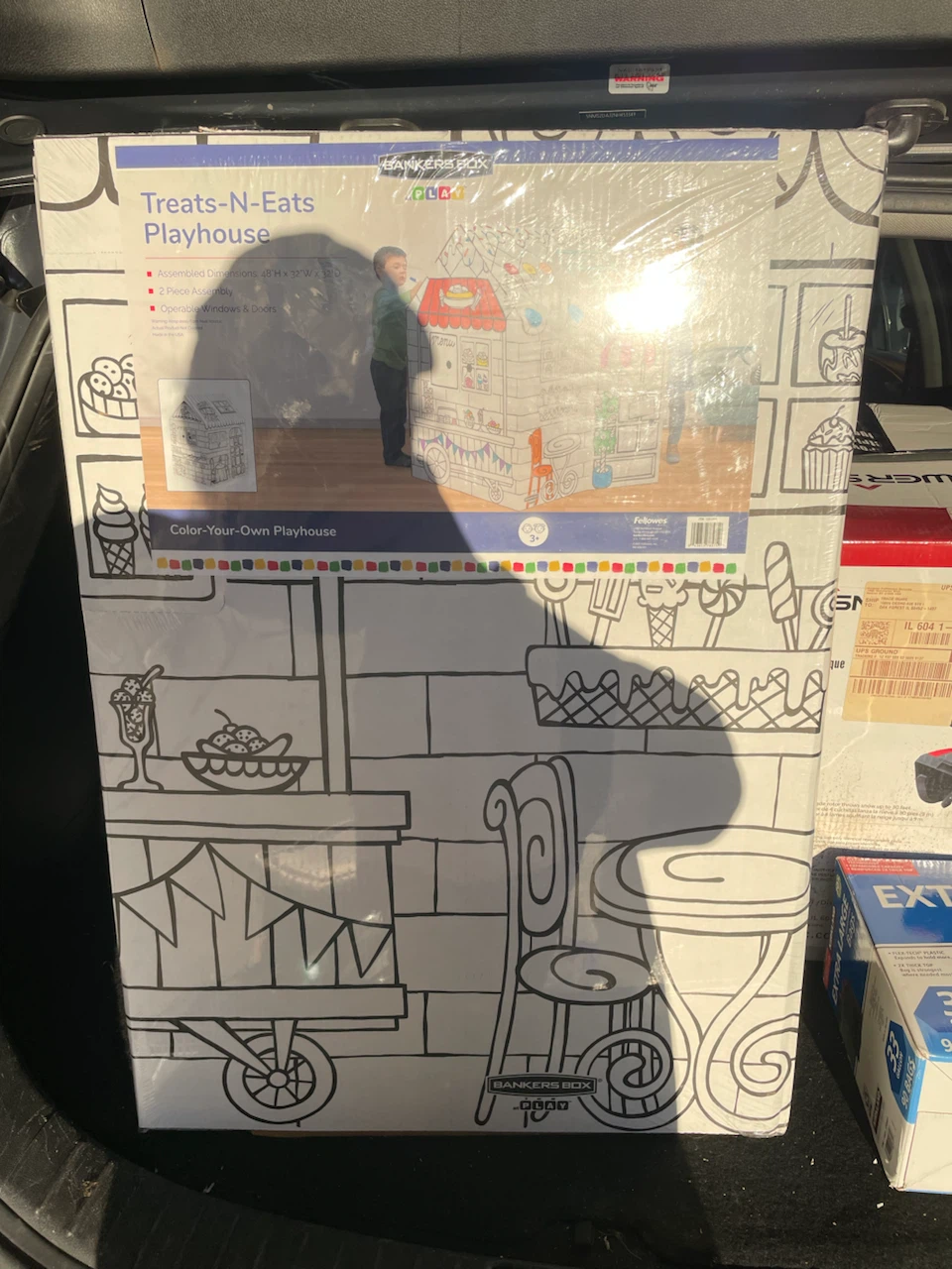 Bankers Box Treats-N-Eats Color-Your-Own Playhouse - photo 3