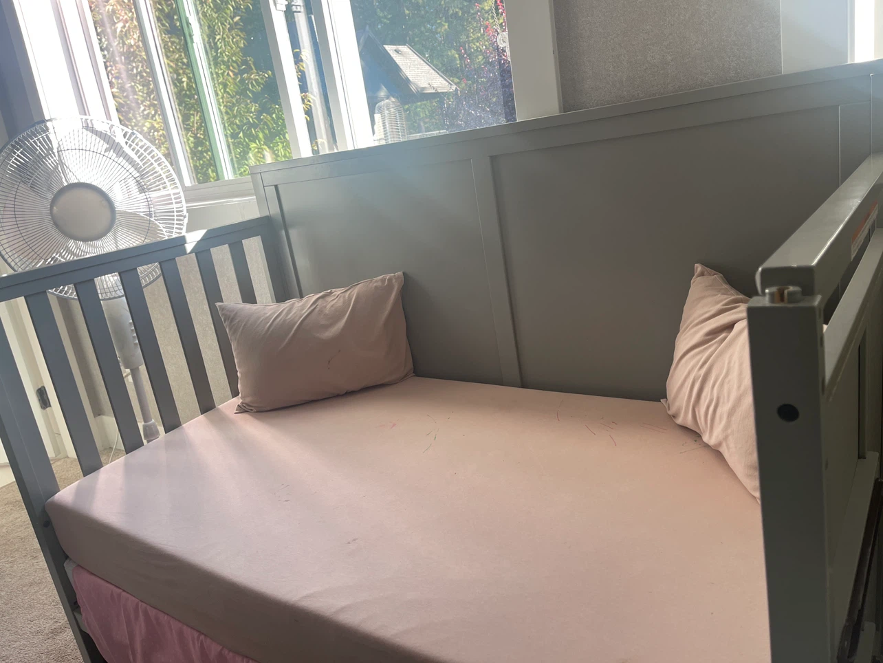 Baby graco cot
